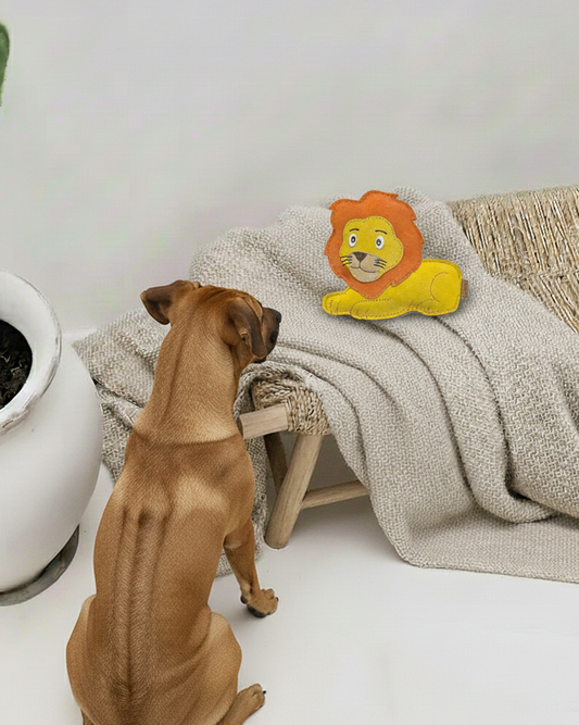BUDDY. Hundespielzeug aus Leder "Löwe"