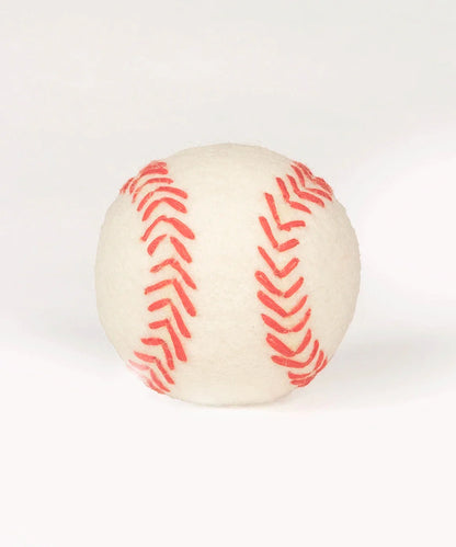 BUDDY. Hundespielzeug aus Schafwolle "Baseball"